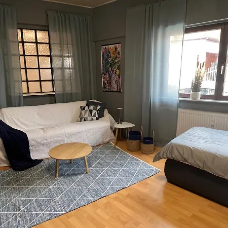 Apartamento Komfortabel & Kunstvoll Schlafen Vor Den Toren Frankfurts